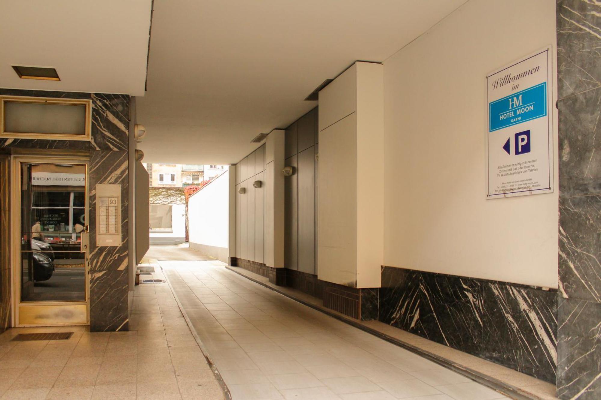 Hotel Moon Düsseldorf Kültér fotó