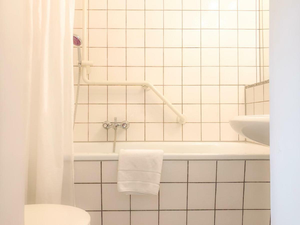 Hotel Moon Düsseldorf Kültér fotó